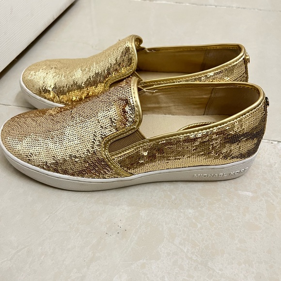 Keaton Slip On - Picture 1 of 4